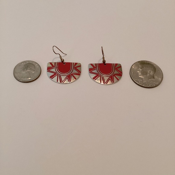 Laurel Burch Gold Tone Red Enamel Aztec Style Dangle Earrings Vintage EUC - Picture 4 of 6